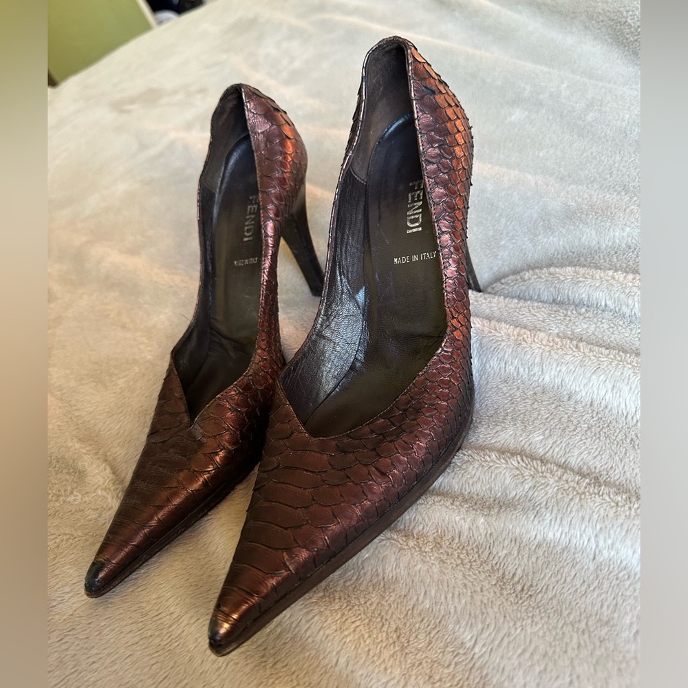FENDI Women's Python Metallic Burgundy Heels